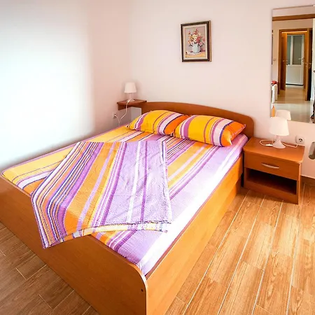 Apartament Haus Knezovic 513s Gradac (Split-Dalmatia)